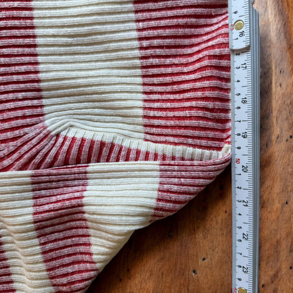 $1200 Loewe Red Cream Light Linen Sweater - Italy - Tagged XS Fits like M - READ - Picture 9 of 9